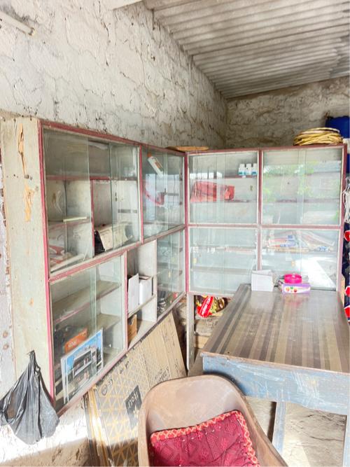 દુકાન માટે ના ઘોડા કાચ સાથે