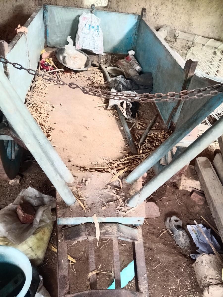 બળદ ગાડું વેચવાનું છે