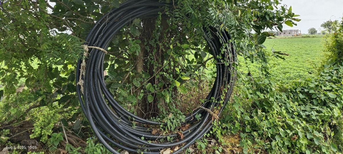 બોરની લાઈન 715 ફુટ