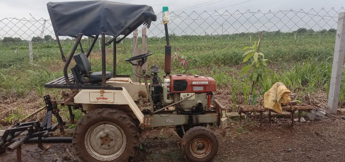 મિની ટ્રેકટર વેચવાનું છે