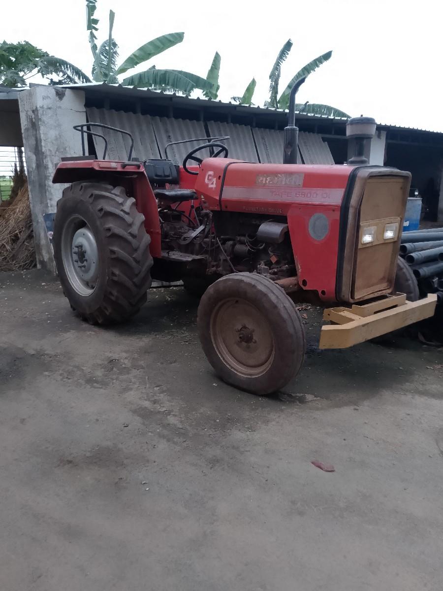 ટ્રેક્ટર વેચવાનું છે