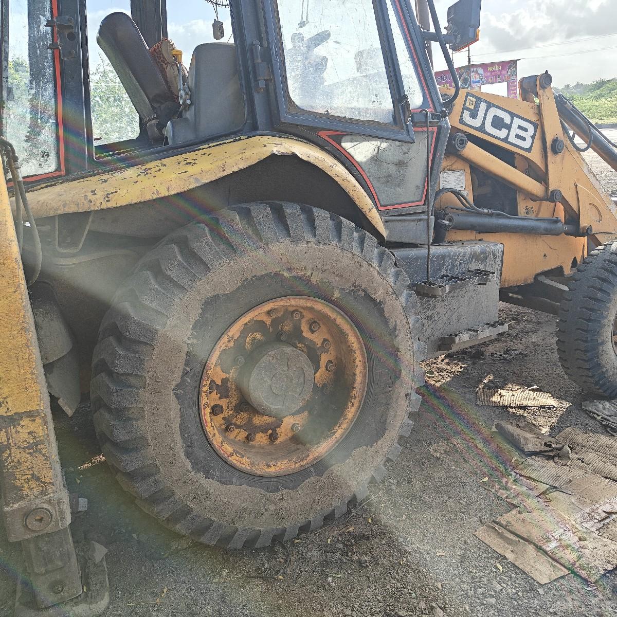 થંબનેલ 3