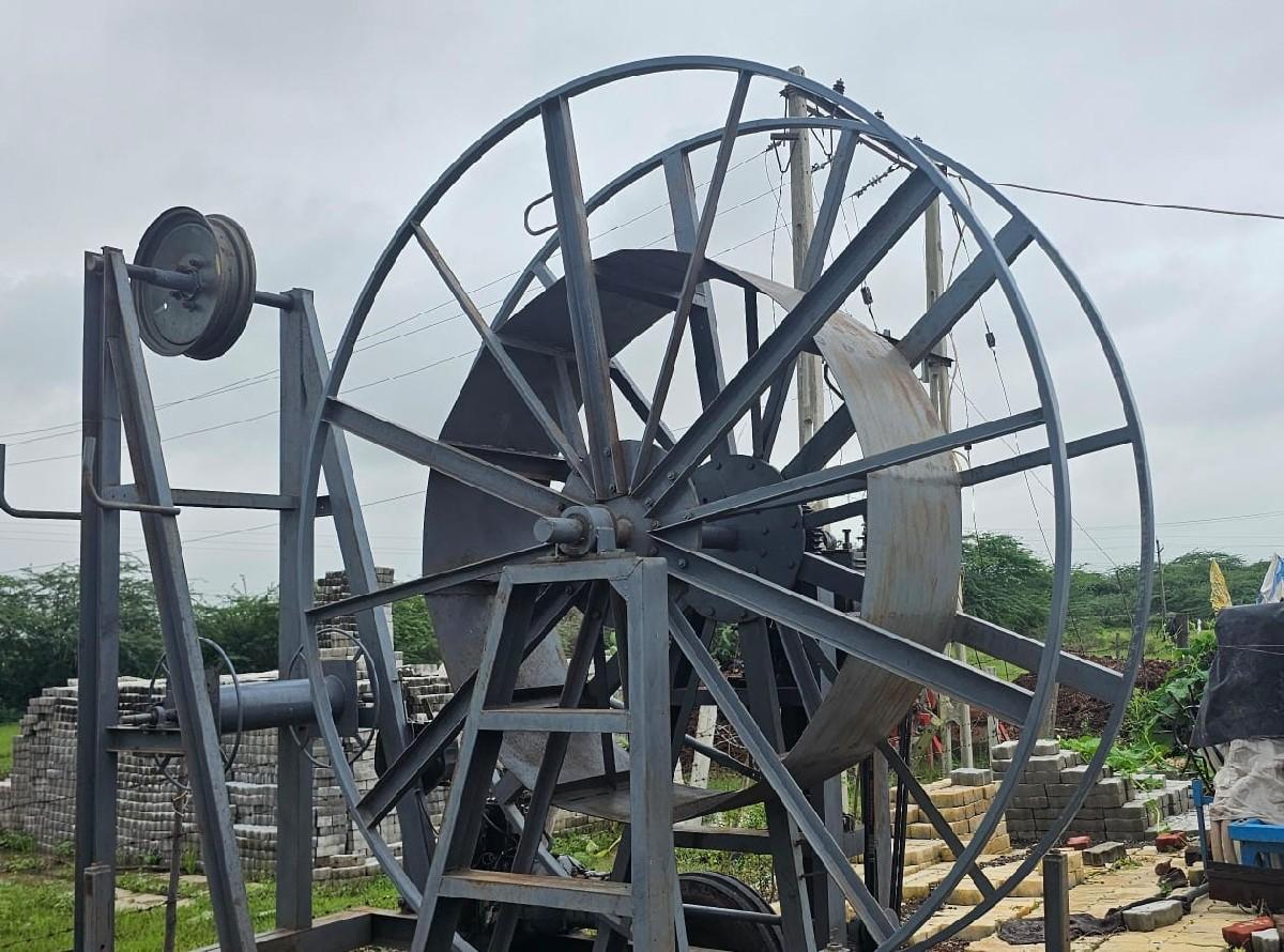 થંબનેલ 2