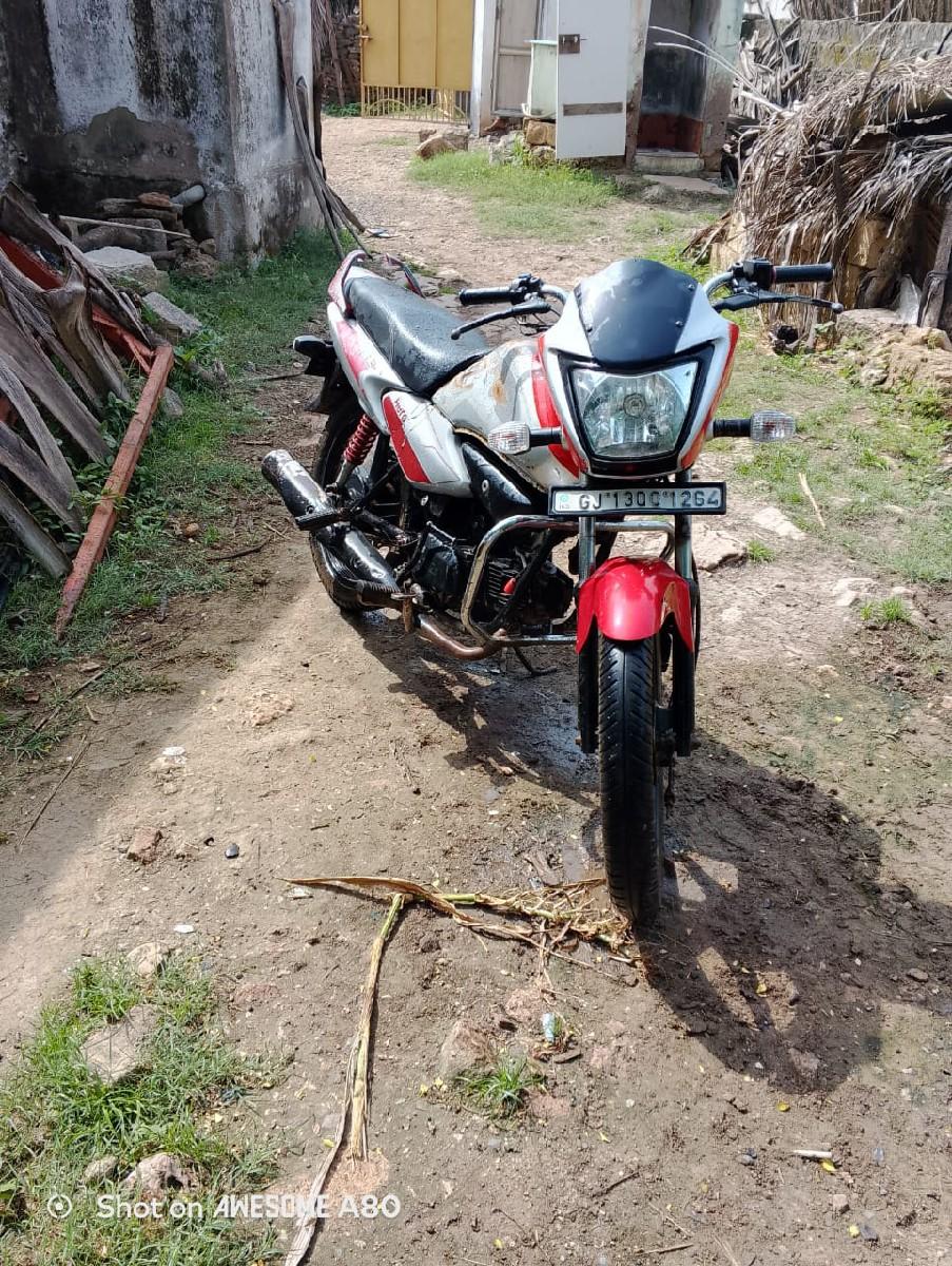 ગાડી વેચવાની છે.