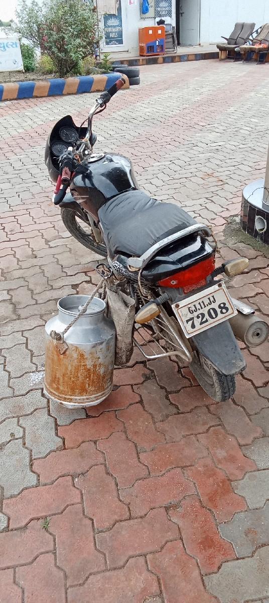 સારી કન્ડીશન સાઈન ગાડી છે