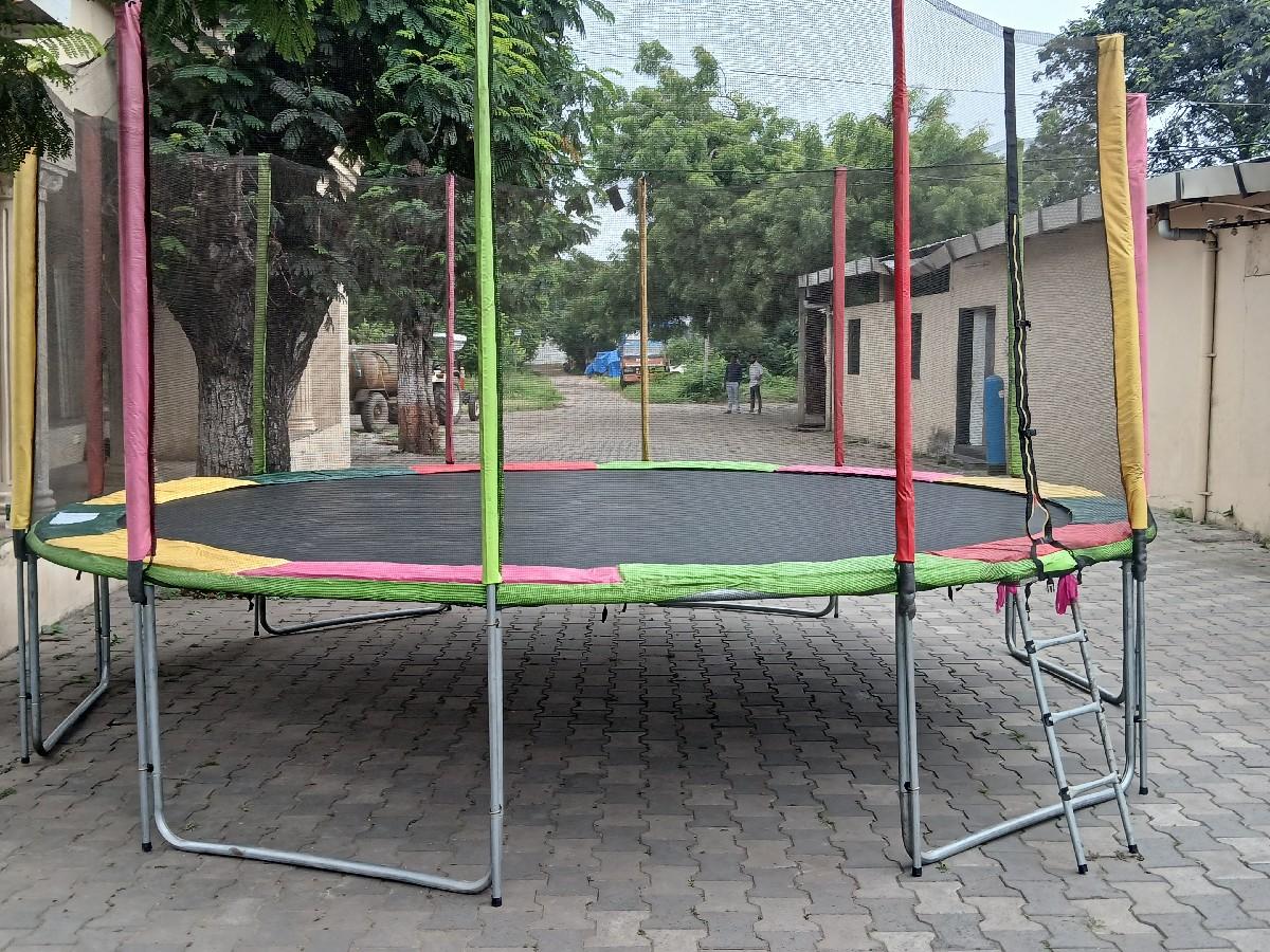 थंबनेल 3