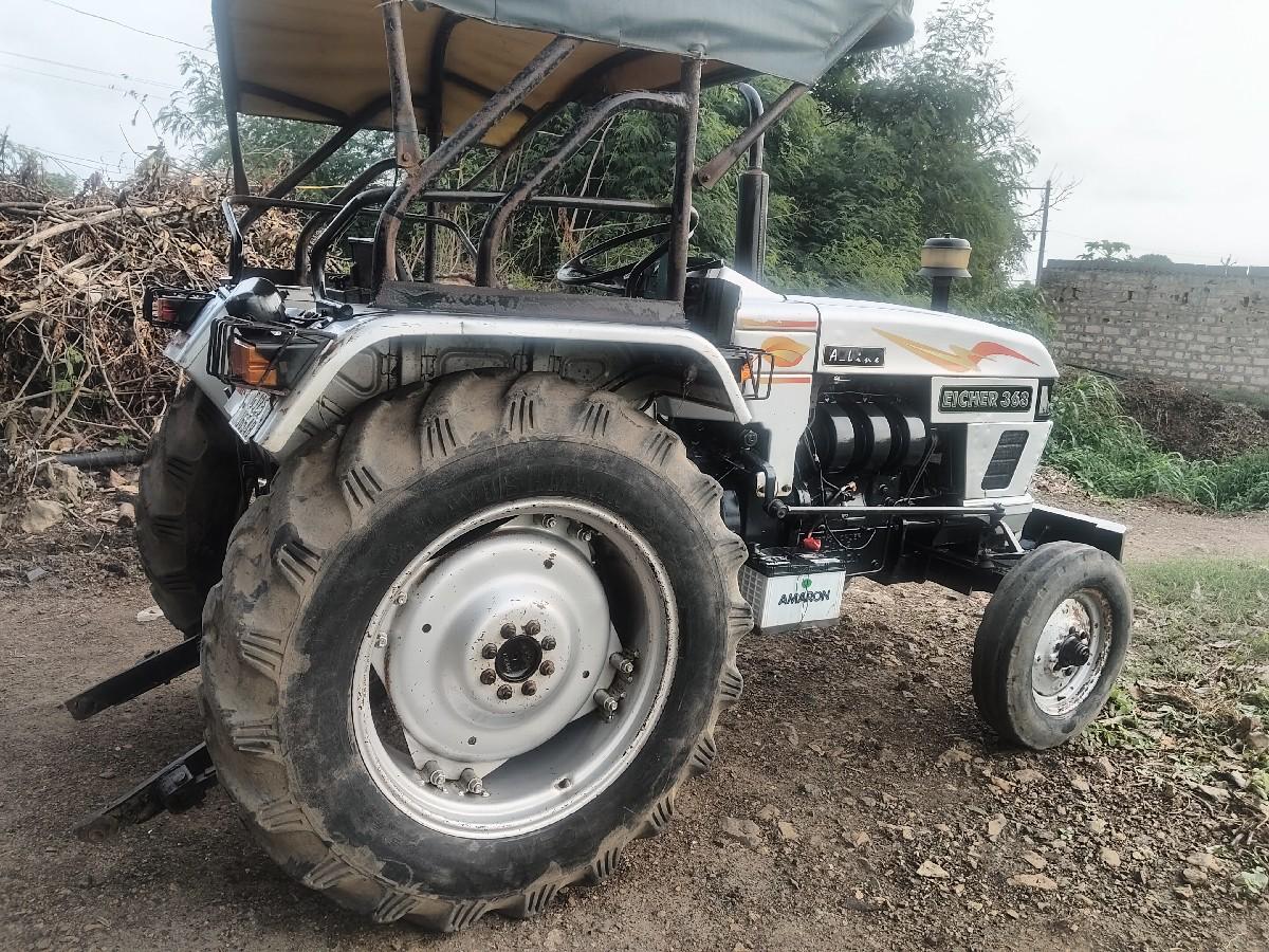 ટ્રેકટર વેચવાનું છે