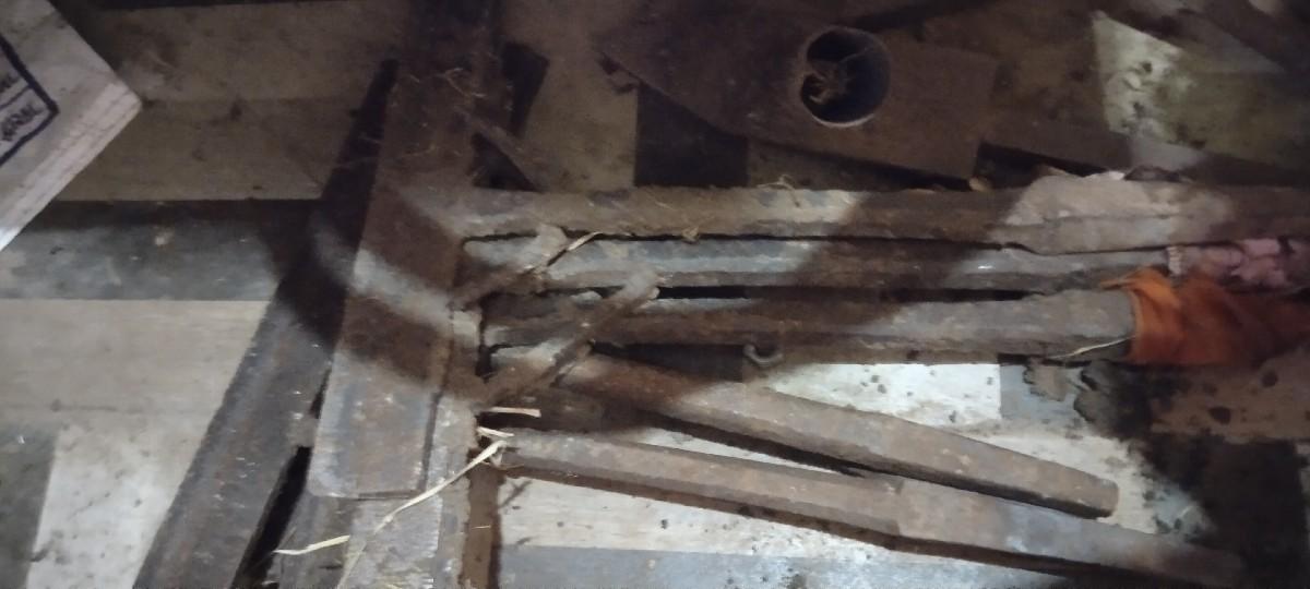 રેકડો સાતથી ધોસરી વેચવાના છે