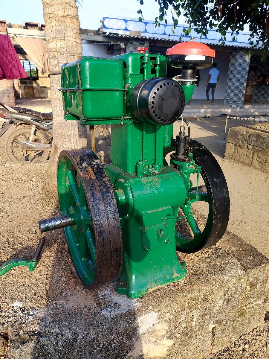 છ નુ મશીન વેચવા નુ છે