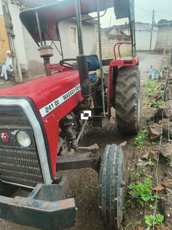 મેસી ટ્રેકટર 241