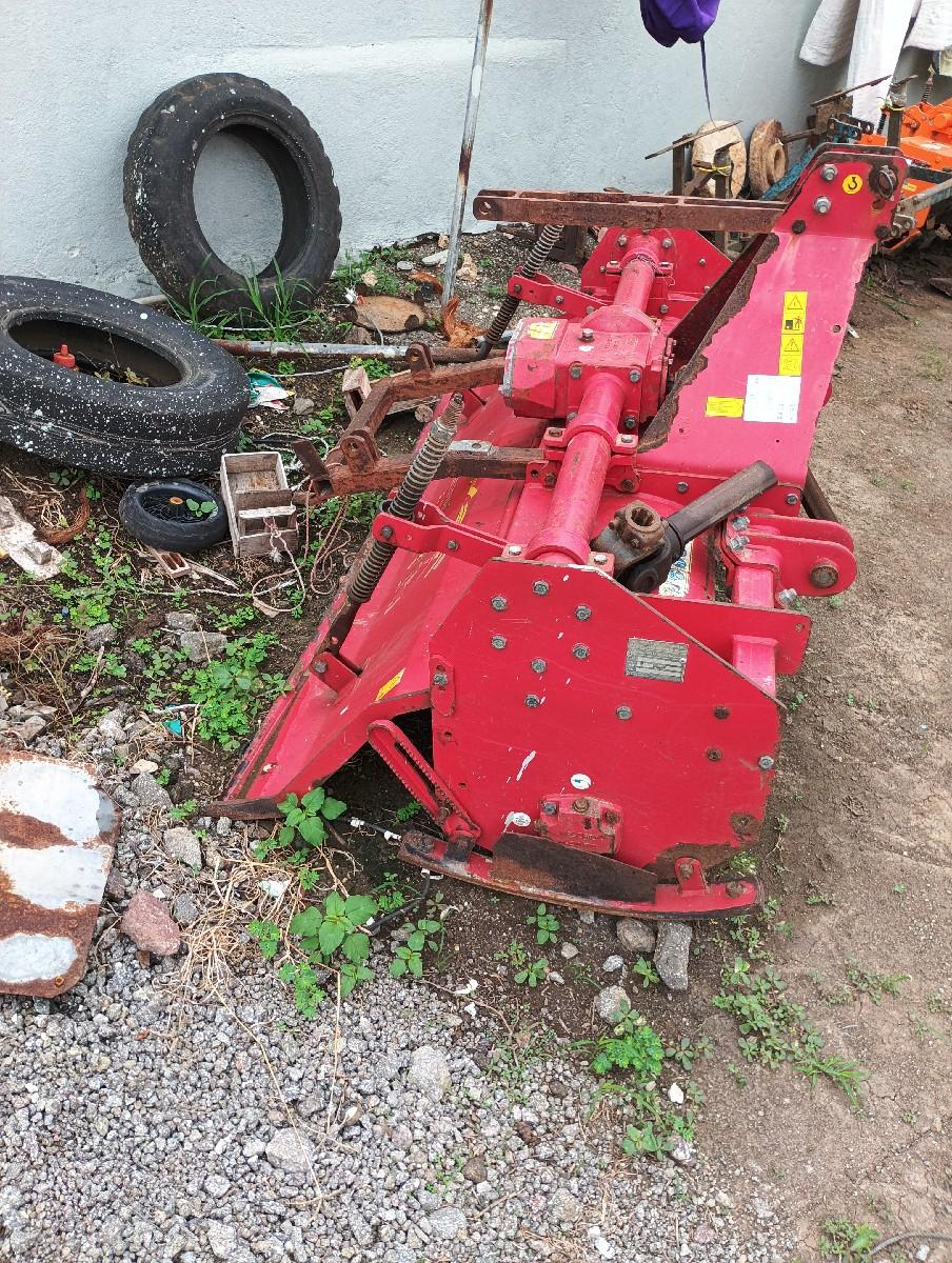 રોટાવેટર વેચવું છે 9913478214