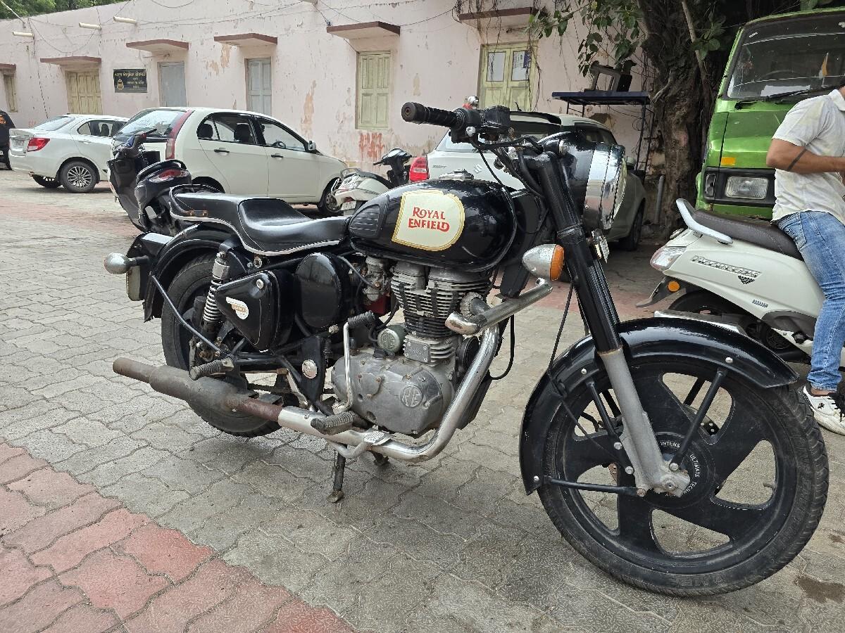 BULLET 350 CLASSIC 2017/12
4 ow