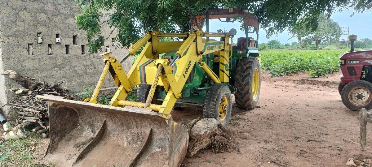 લોડર/જેસીબી