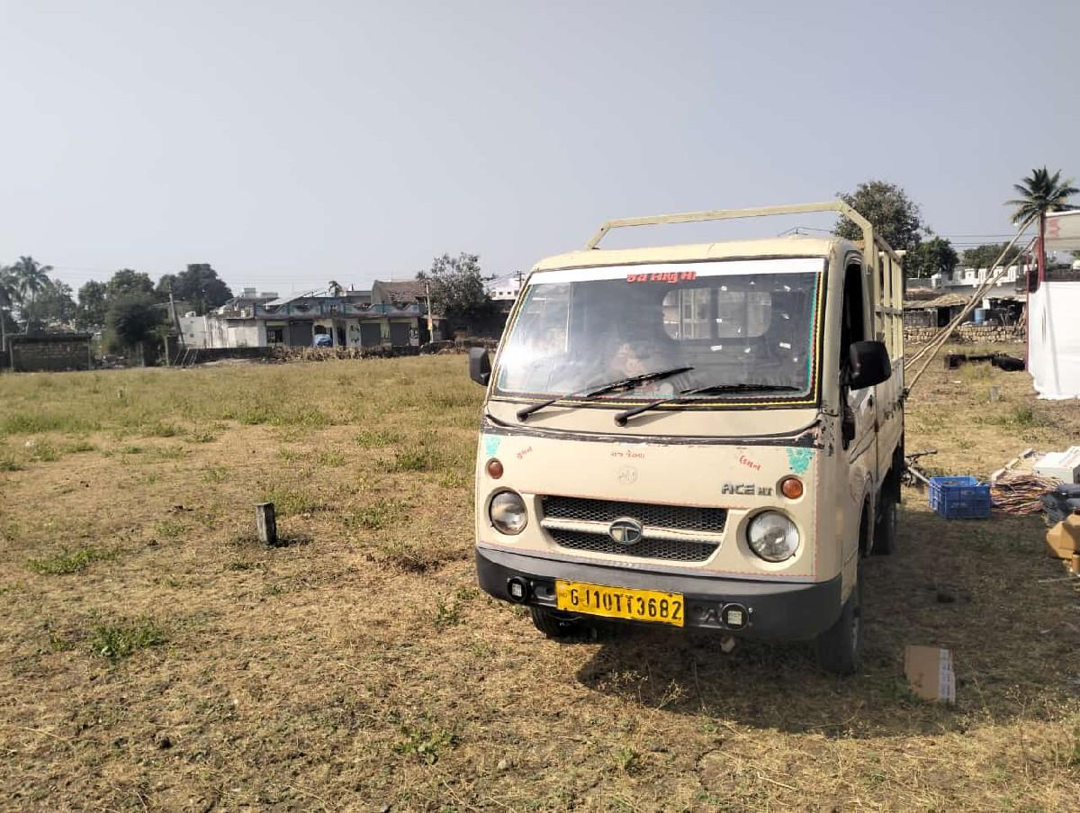 સોટાહાથી વેચવાની છે.