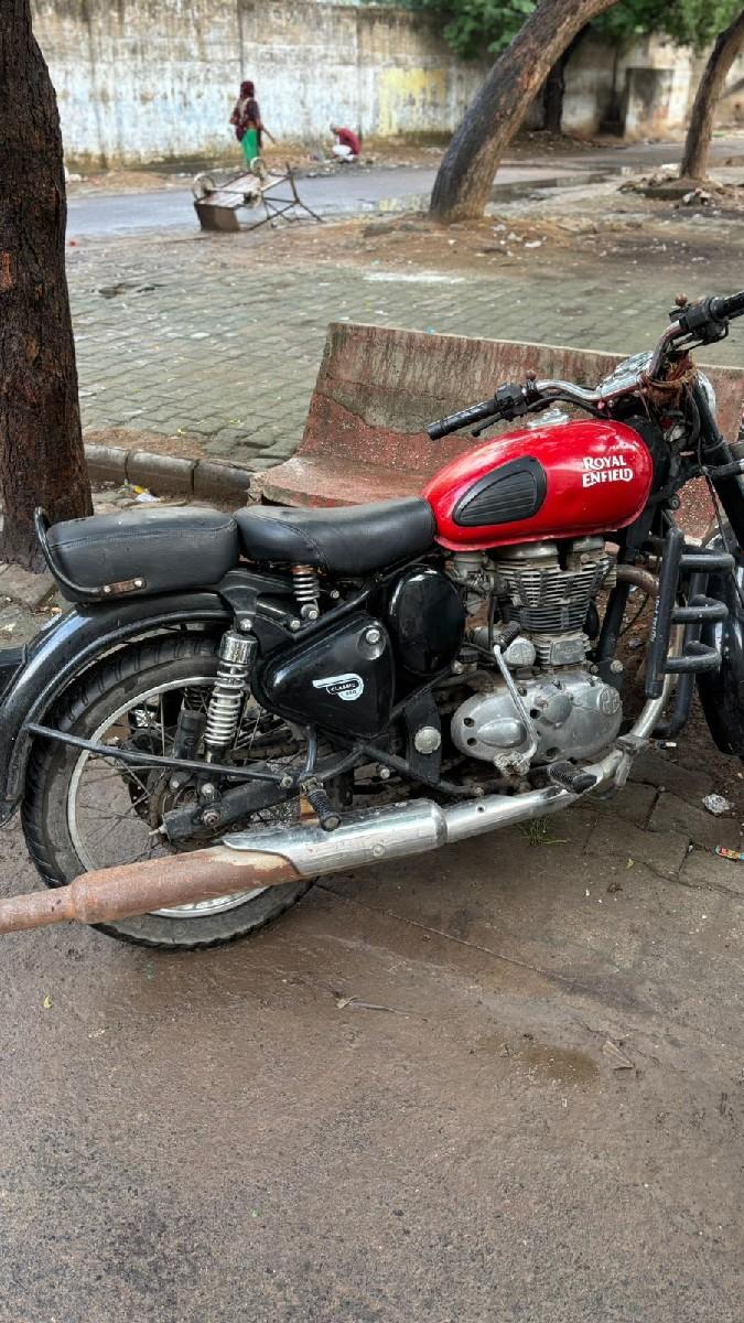 બુલેટ વેચવાની છે