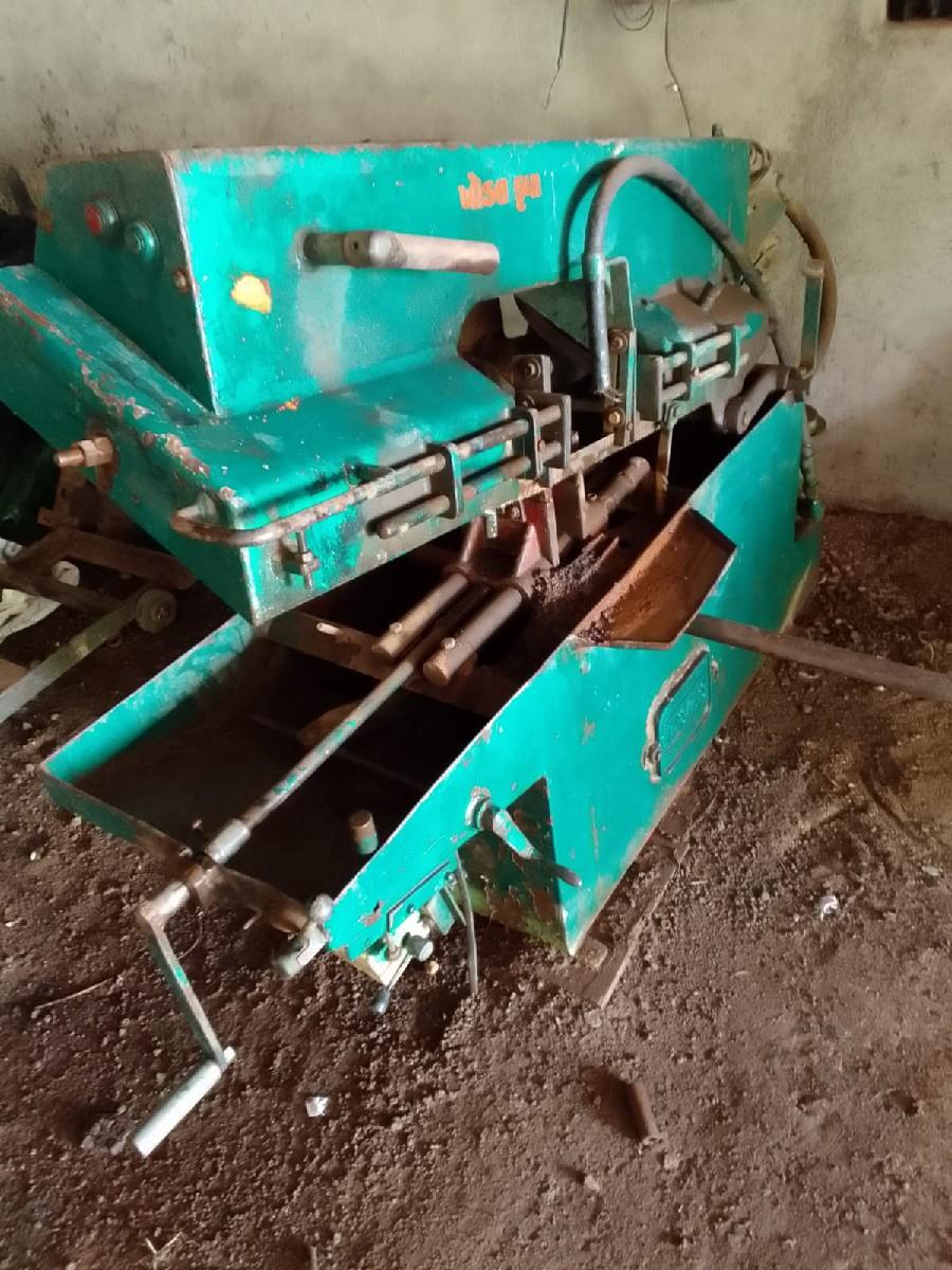 લોખંડ કાપવાનો બેનસો