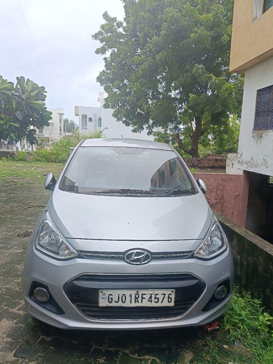 કાર વેચવાની છે