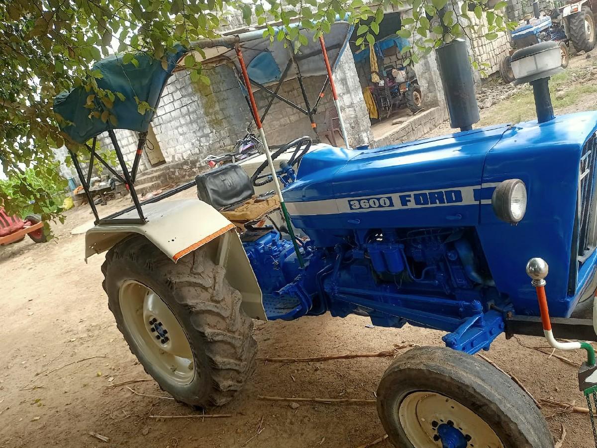 ટ્રેકટર વેચવાનું છે