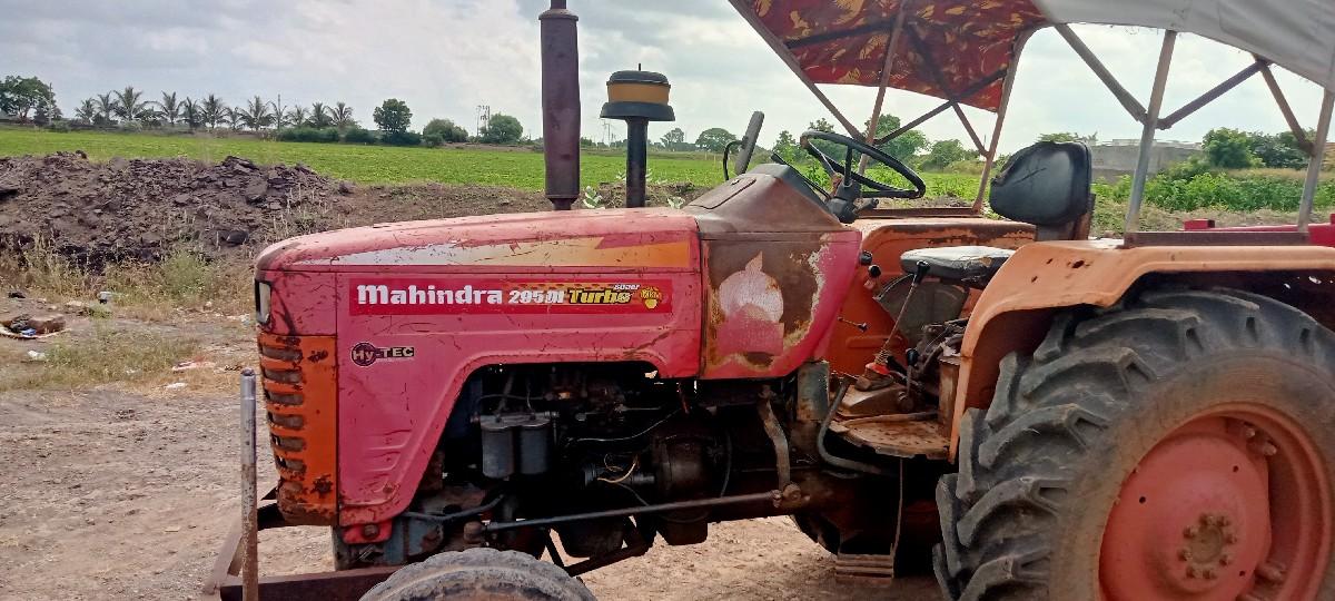 ટ્રેક્ટર વેચવાનું છે