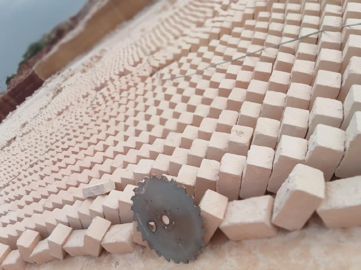 थंबनेल 4