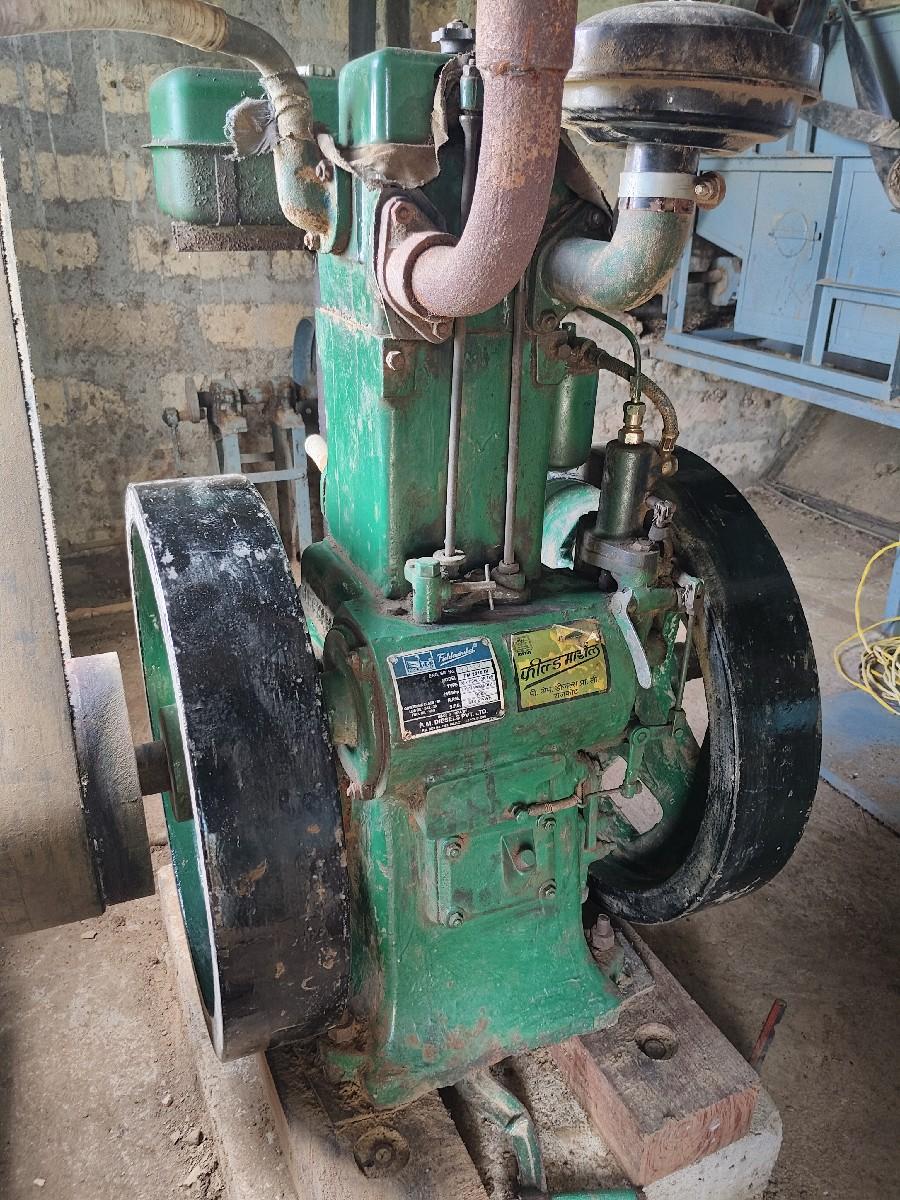 મશીન વેચવાનું છે.