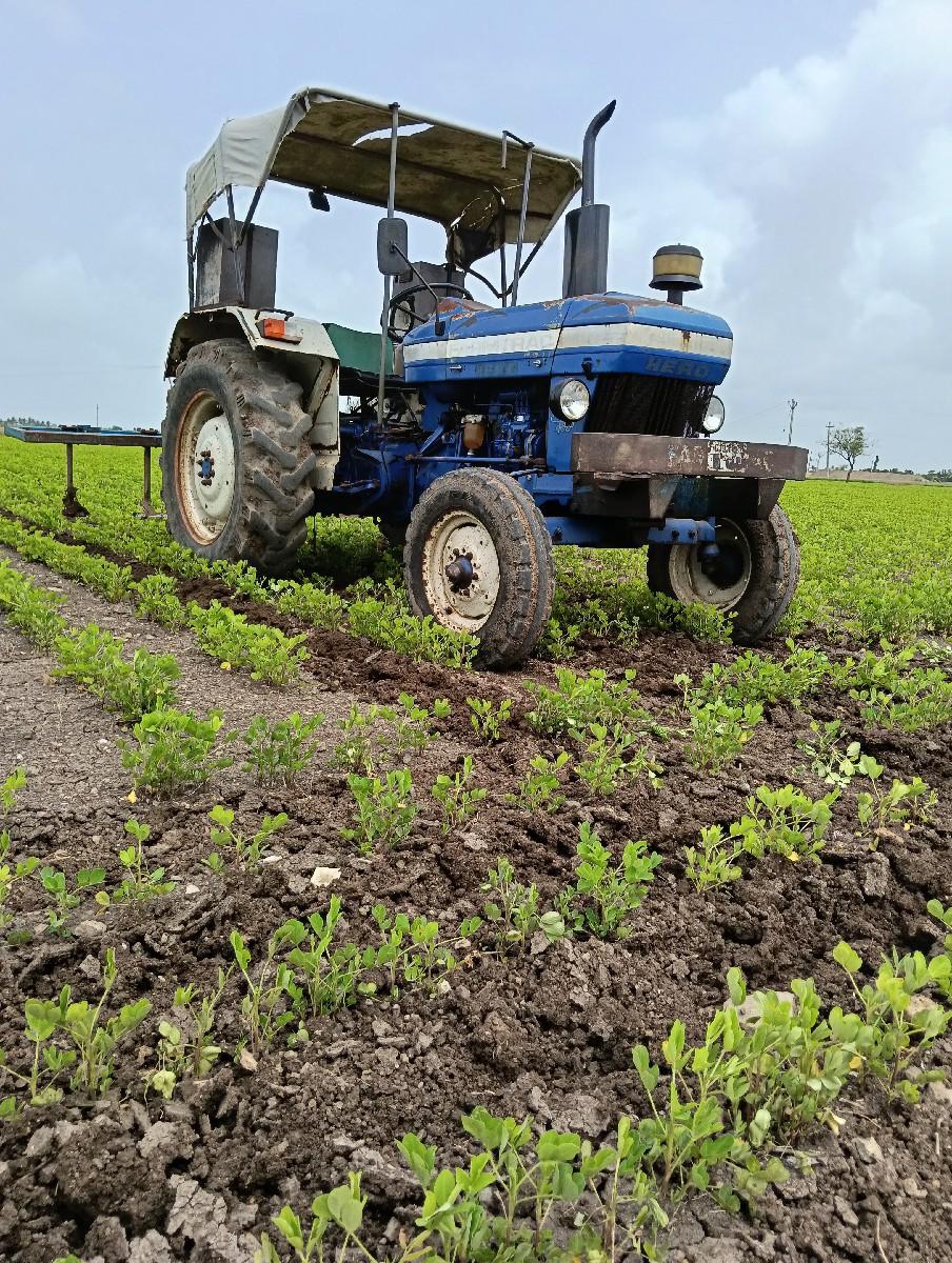 ટ્રેકટર વેચવાનું છે