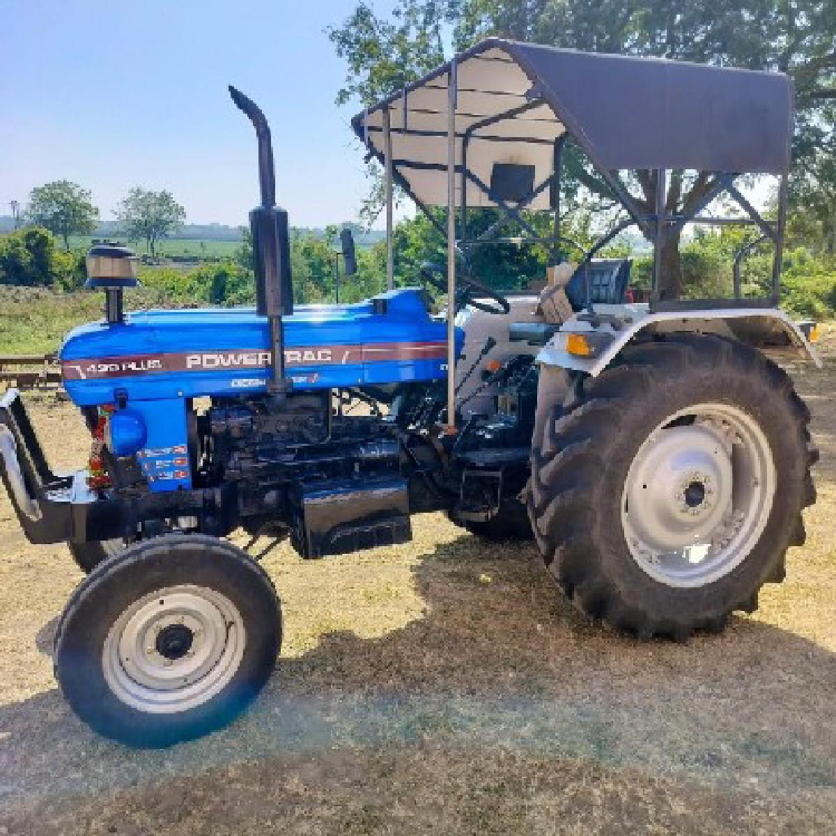 ટ્રેકટર વેચવાનું છે