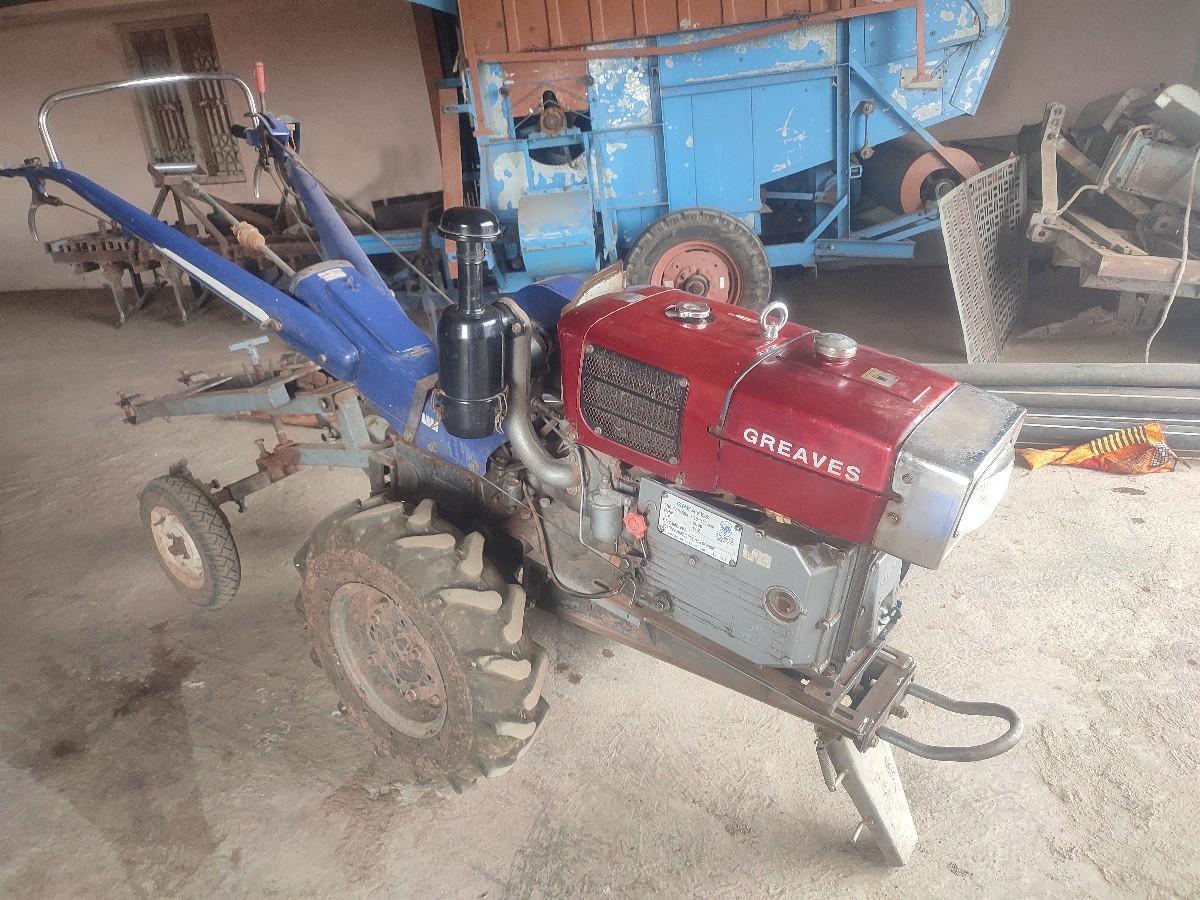 શીગડા વારૂ ટેકટર વેચવાનુ છે