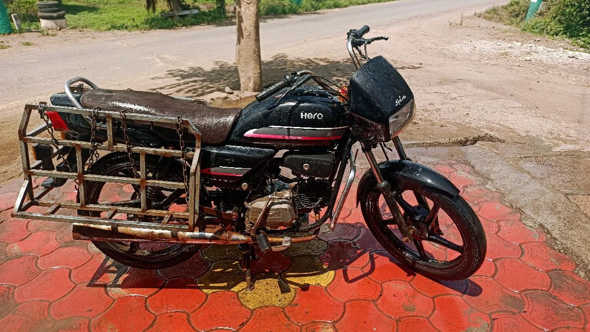 કેરિયલ સાથે દેવાની છે