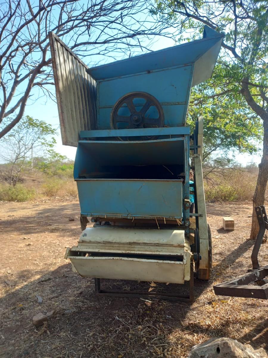 ગીતા નું જમ્બો વેચવા નું છે