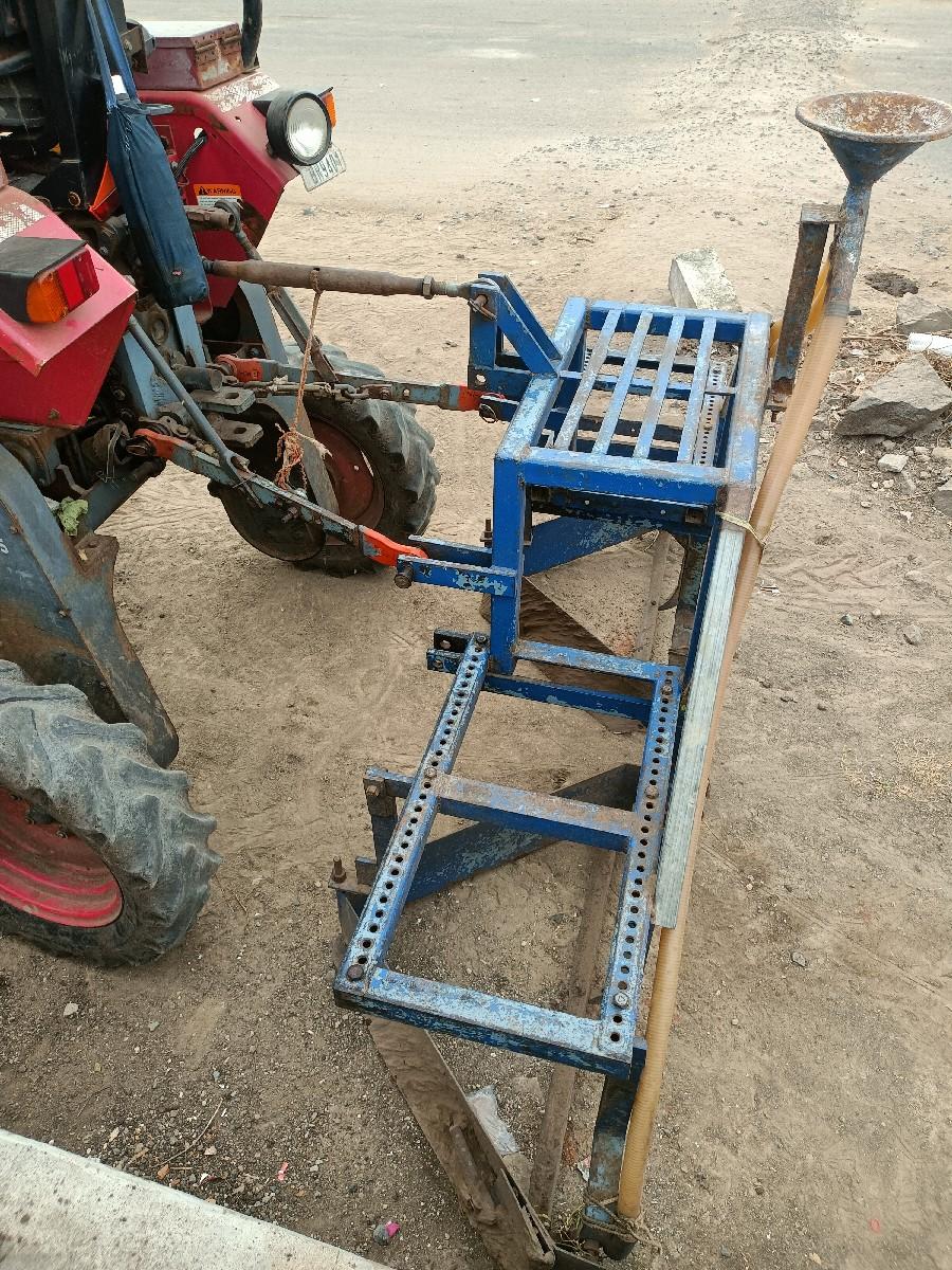 મીની ટ્રેકટર વેચવાનું છે