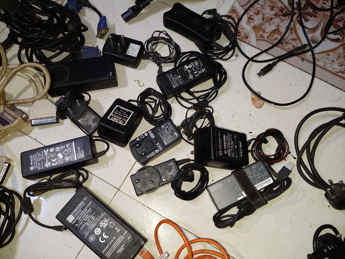 આ બધી વસ્તુ વેચવાની છે