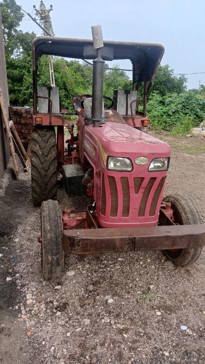 ટ્રેક્ટર વેંચવા છે