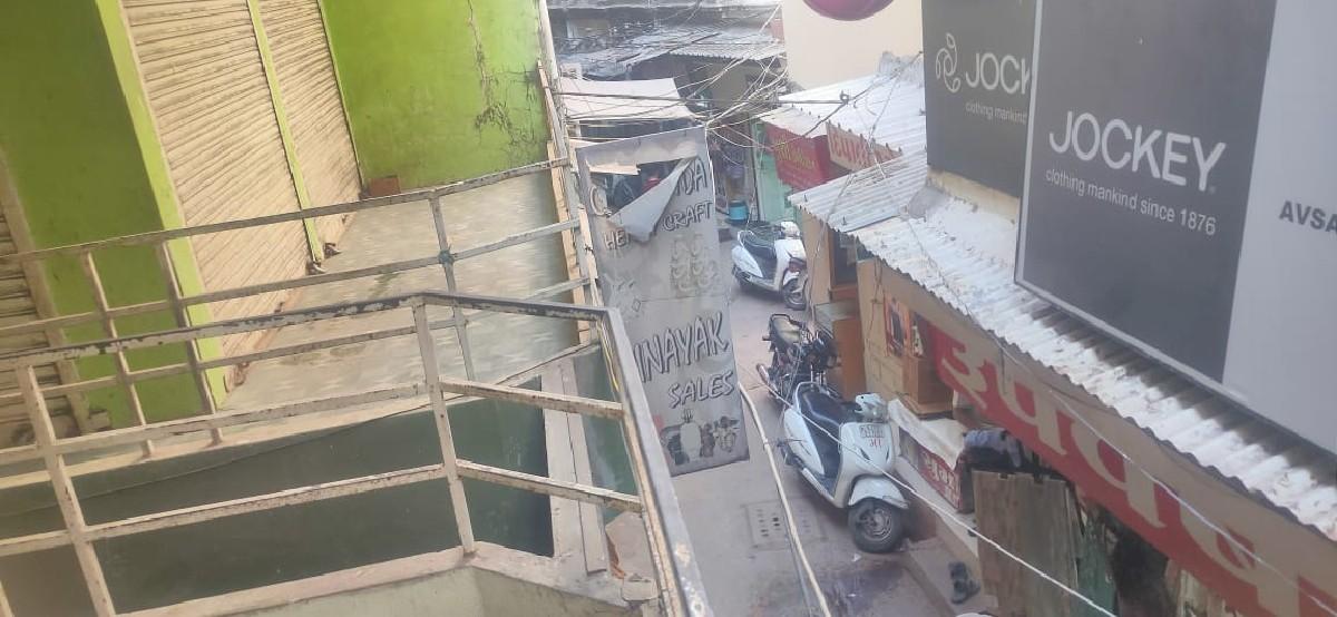 थंबनेल 2