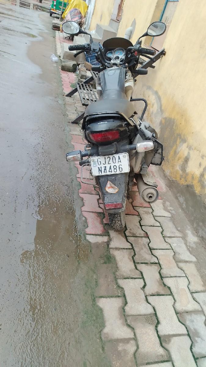 super splendor vechvanu chhe