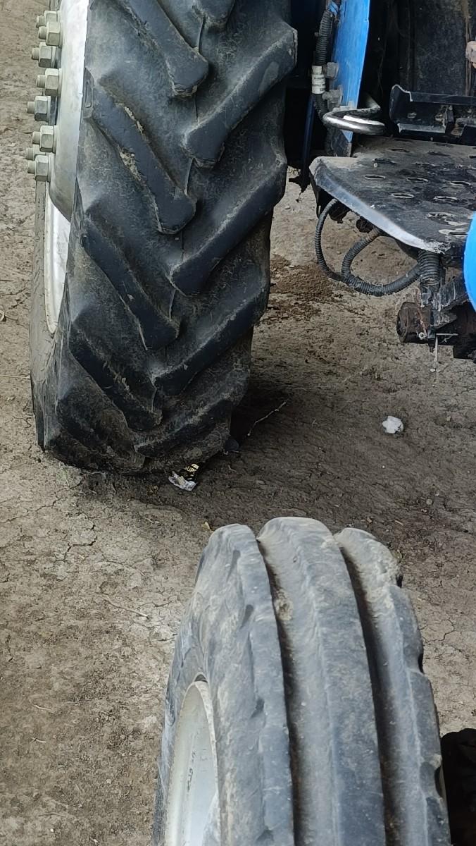 ટ્રેક્ટર વેચવાનું છે