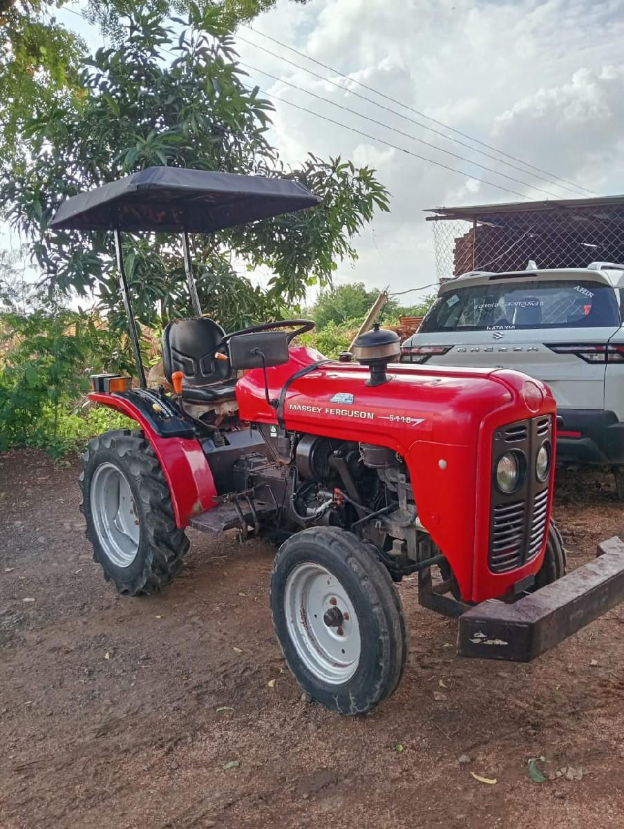 Massey Ferguson 5118