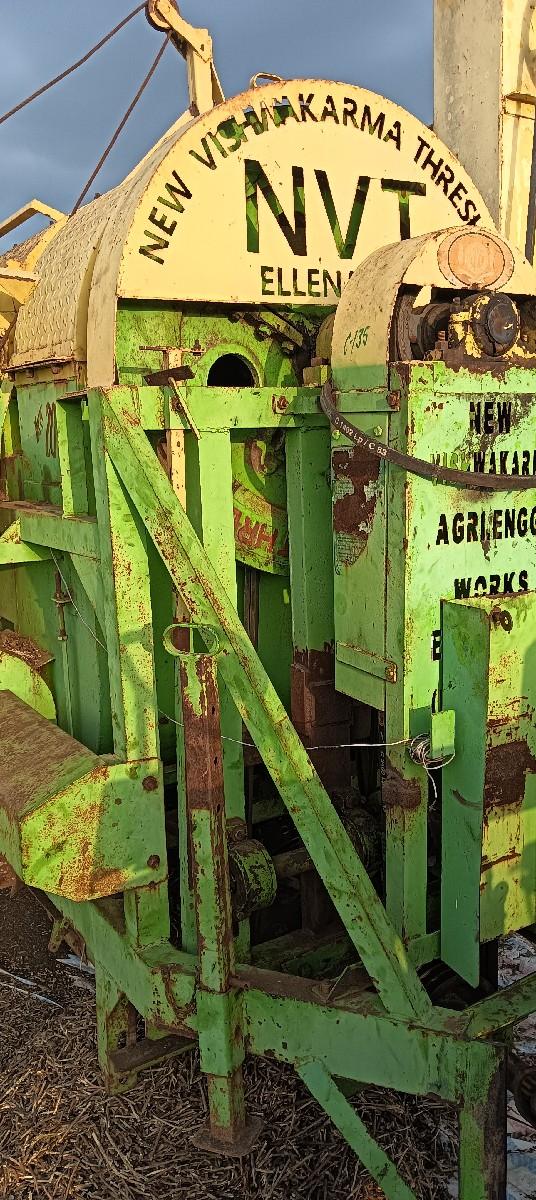 થ્રેસર વેચવાનુ છે