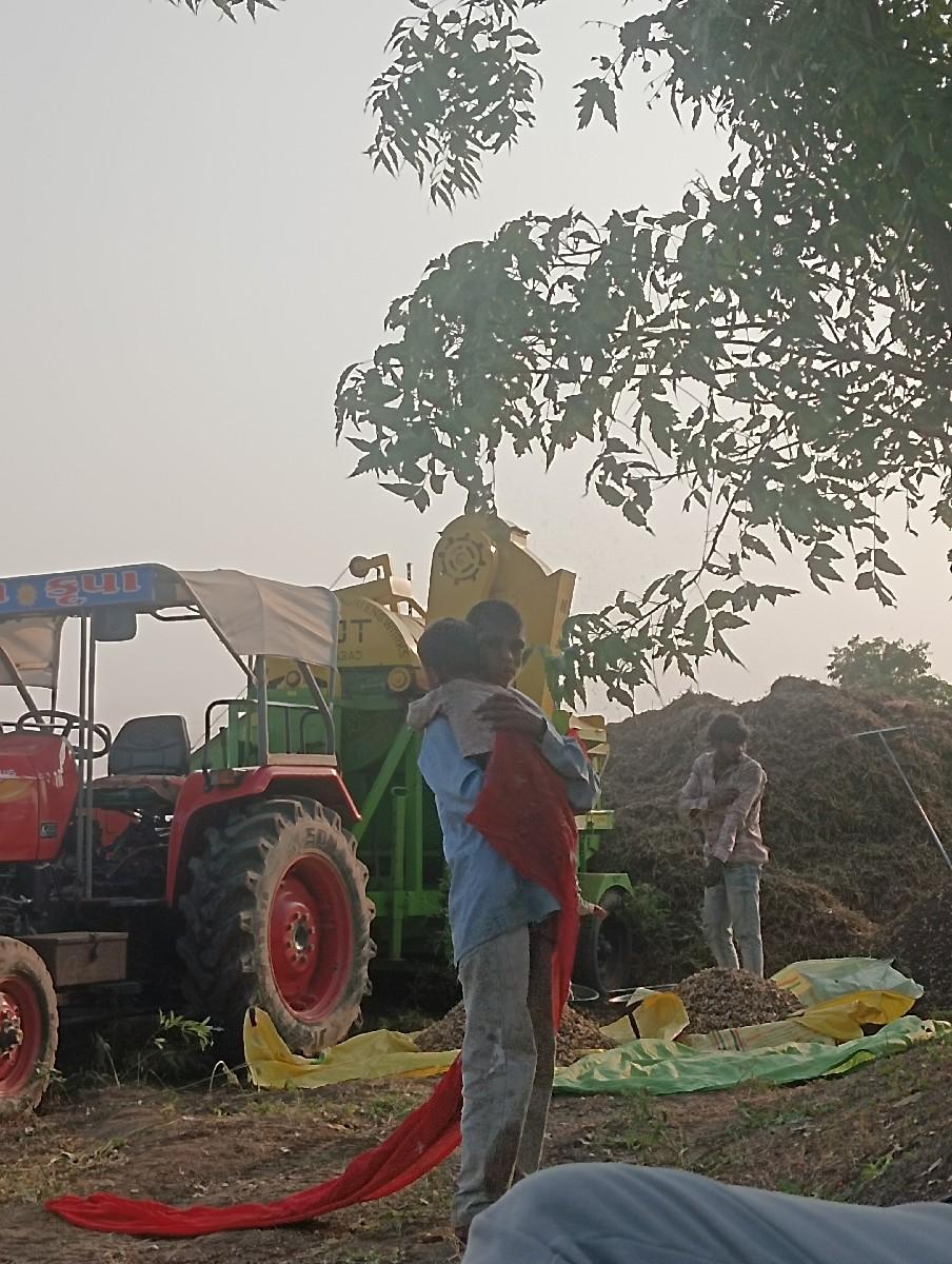 મગફળી નો પાલો વેચવાનો છે.