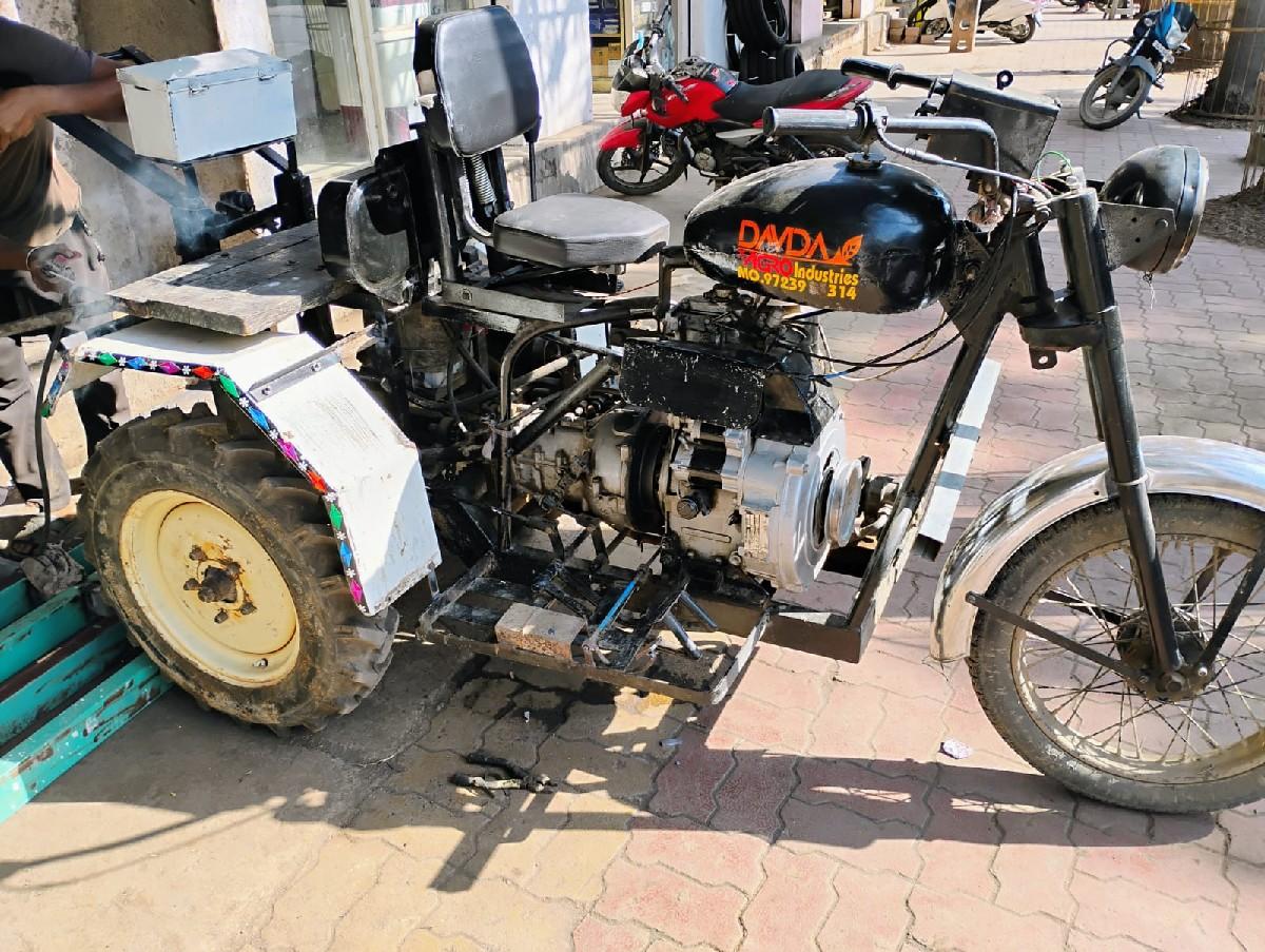 થંબનેલ 2