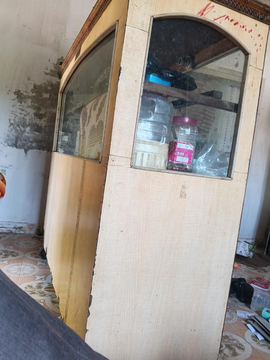 કાઉન્ટર વેચવાનું છે.