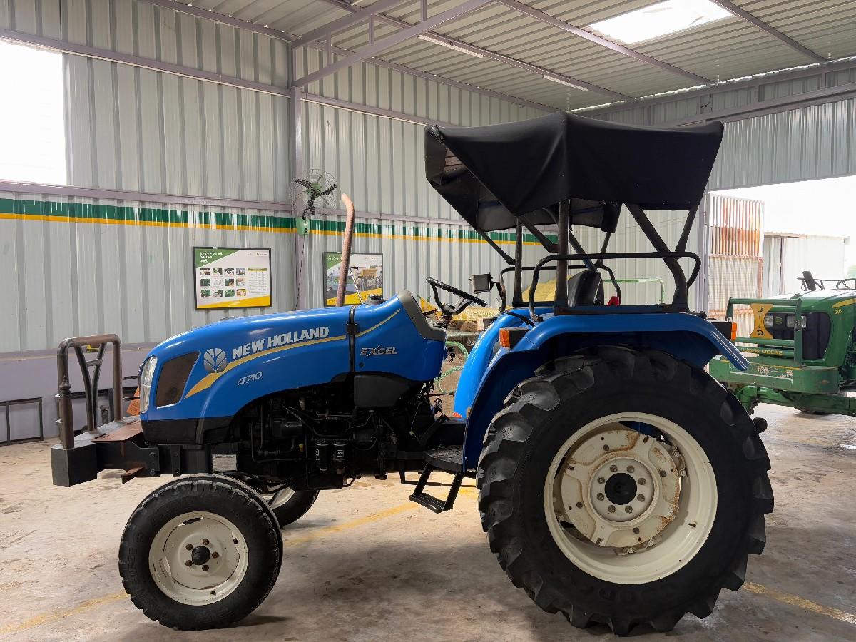 ટ્રેક્ટર વેચવાનું છે