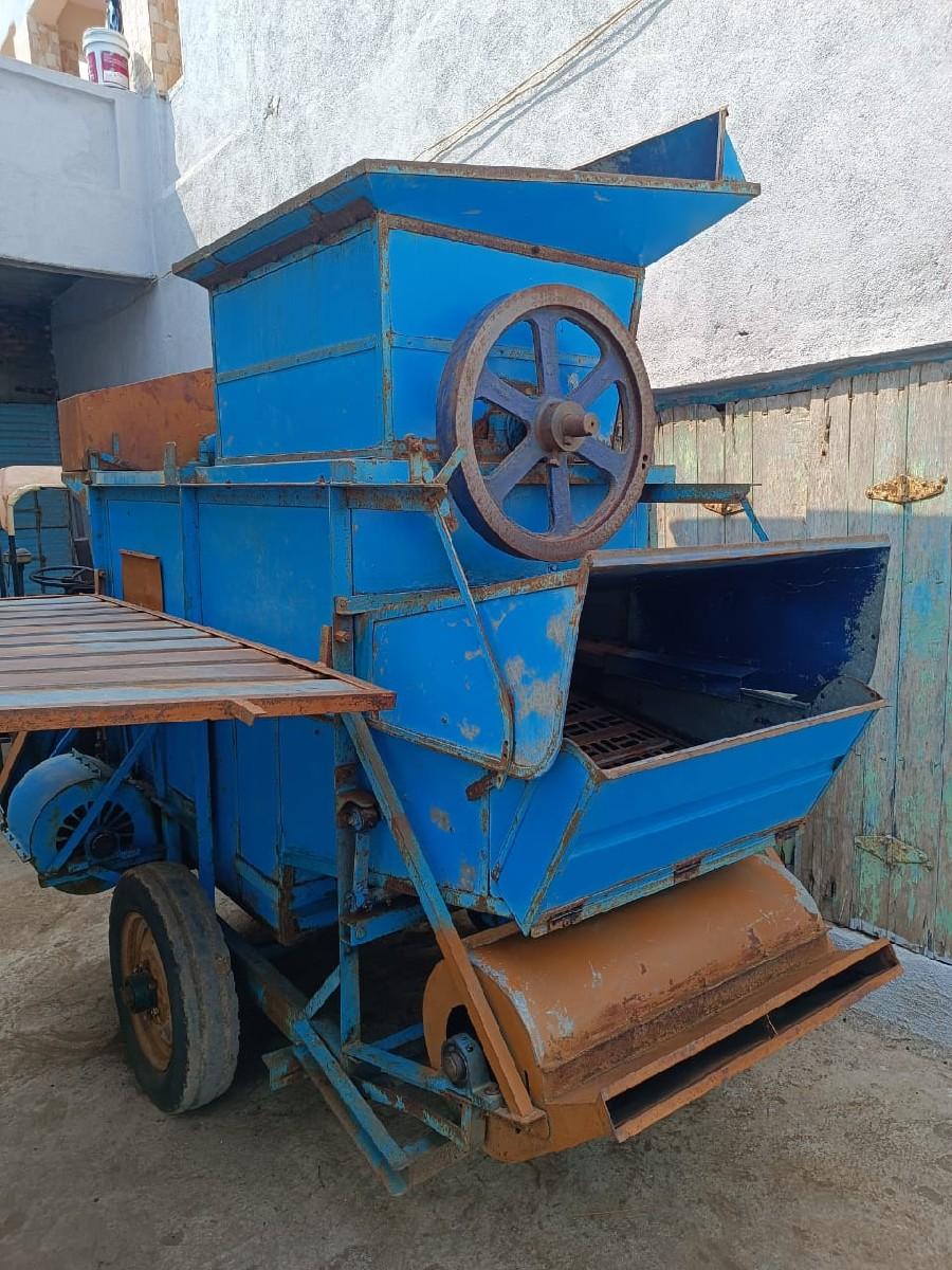 જયંત જેમબો થ્રેસર