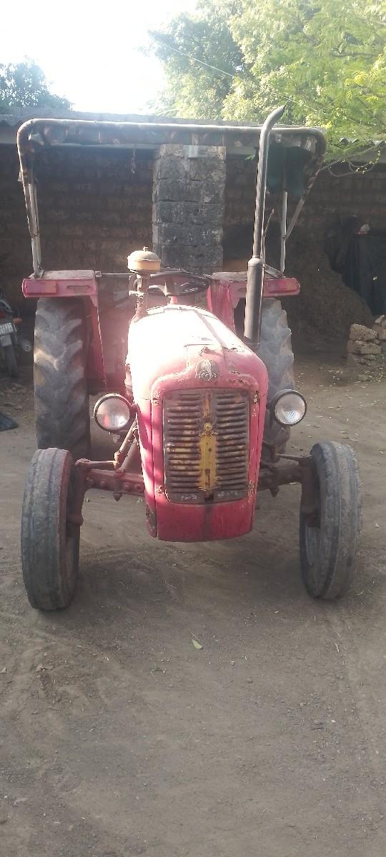 ટ્રેક્ટર વેચવાનું છે