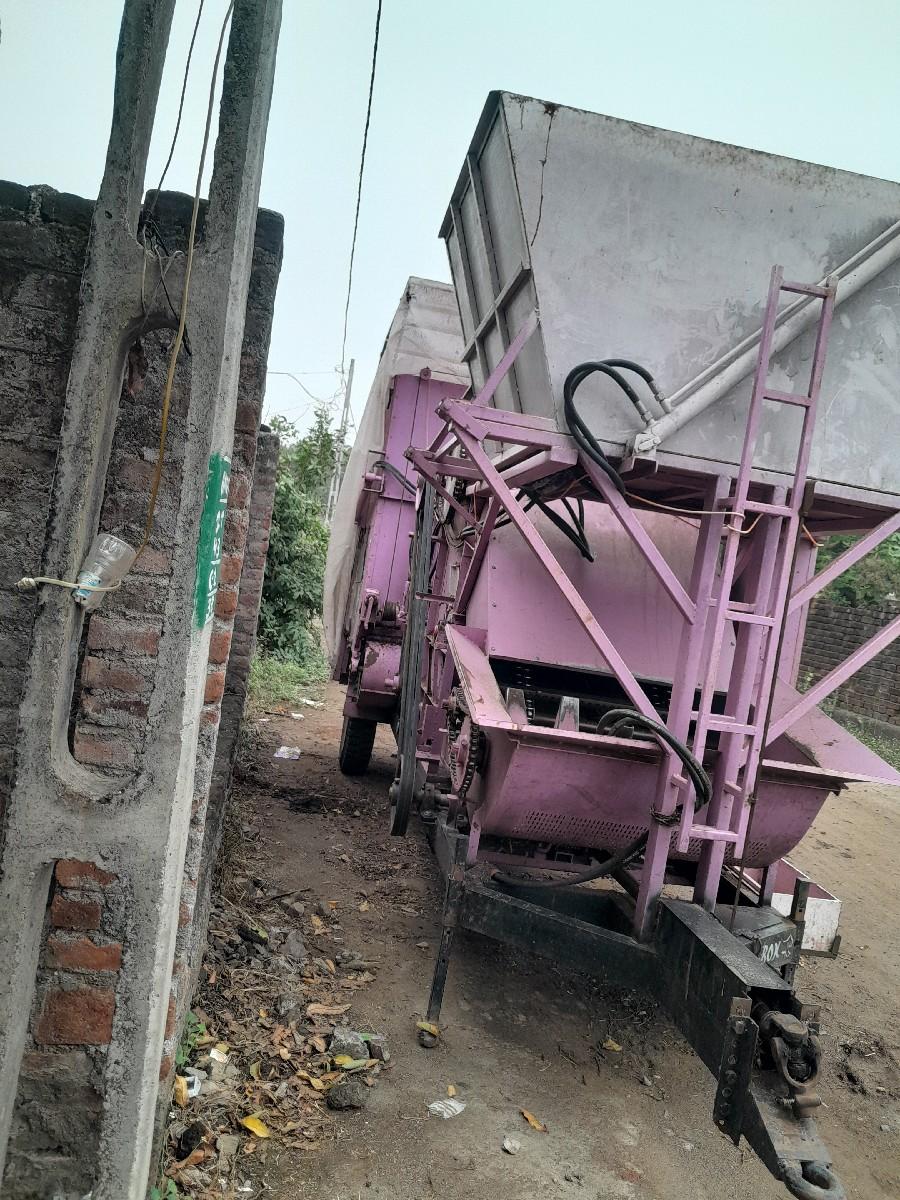 ઓટોમેટિક થ્રેસર