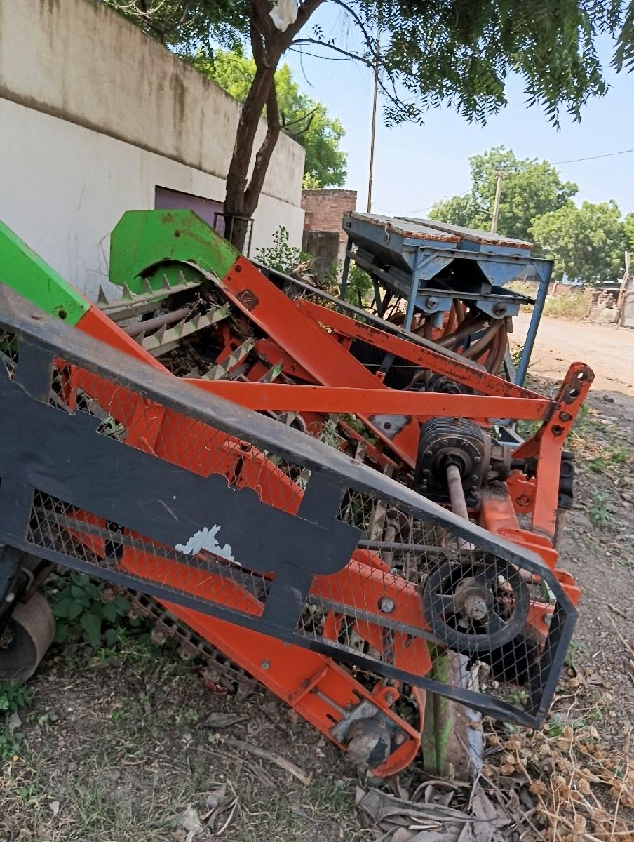 थंबनेल 2