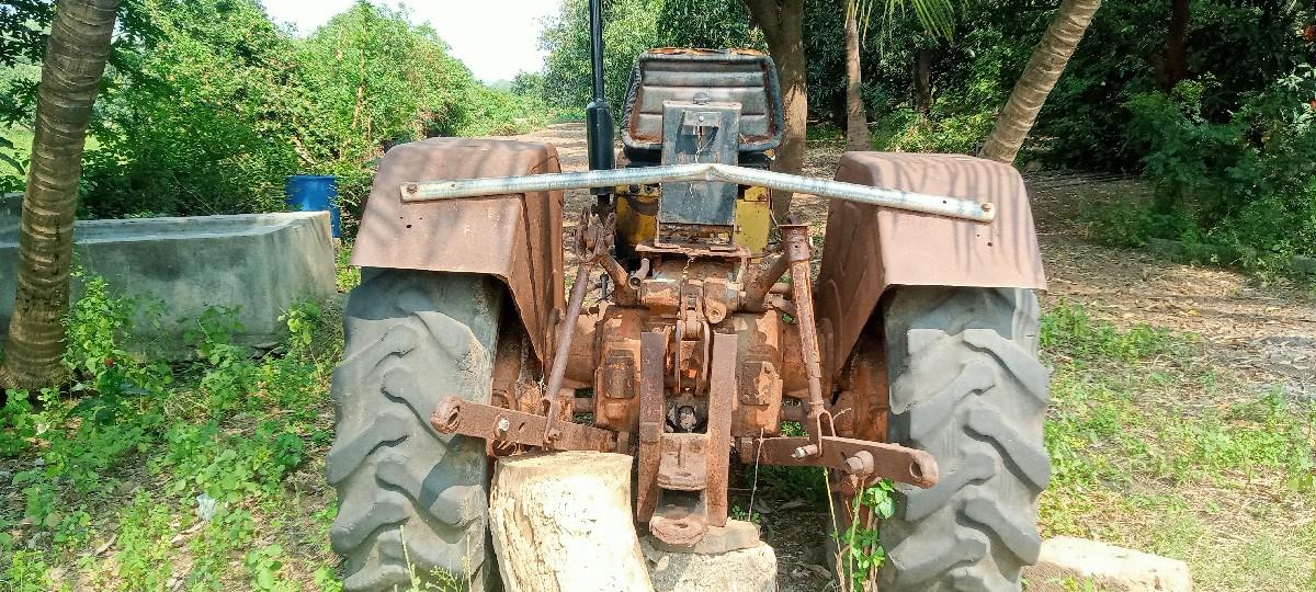 ભંગાર માં દેવા નું છે