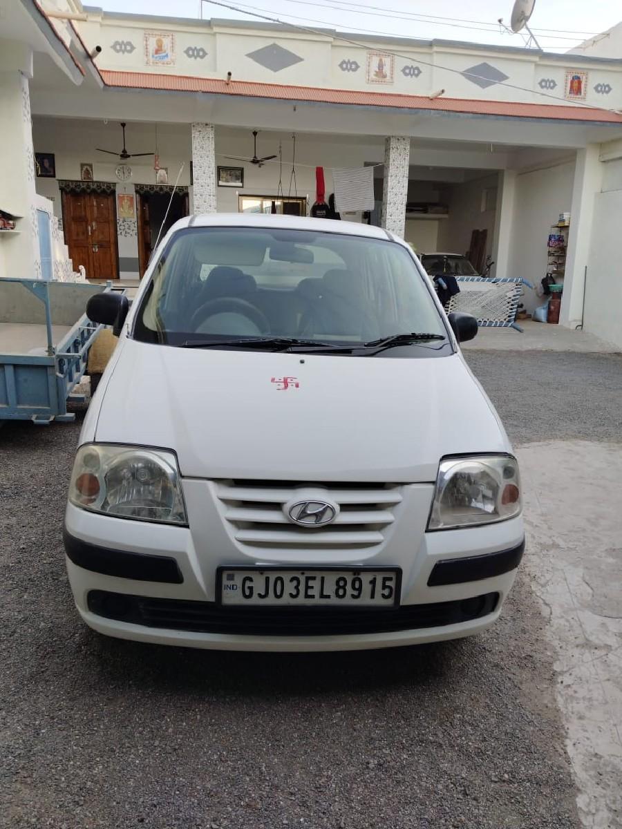 હ્યુન્ડાઈ સેન્ટ્રો ગાડી વેચવાની