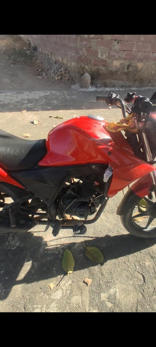 ટુ વ્હીલર વેચવાનું છે