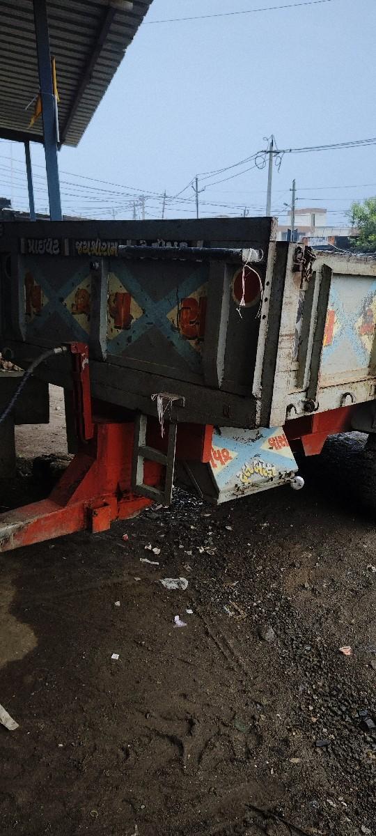 Vi

વિશ્વાસ ડબલ ફારકો